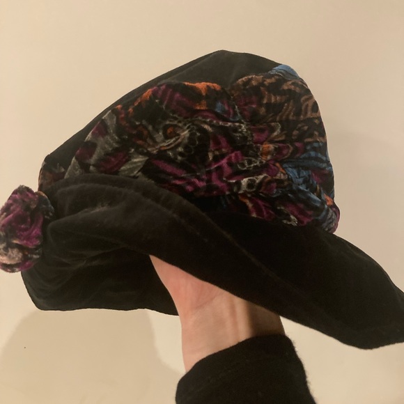 Velvet vintage style hat black/colourful soft and warm - Picture 4 of 10